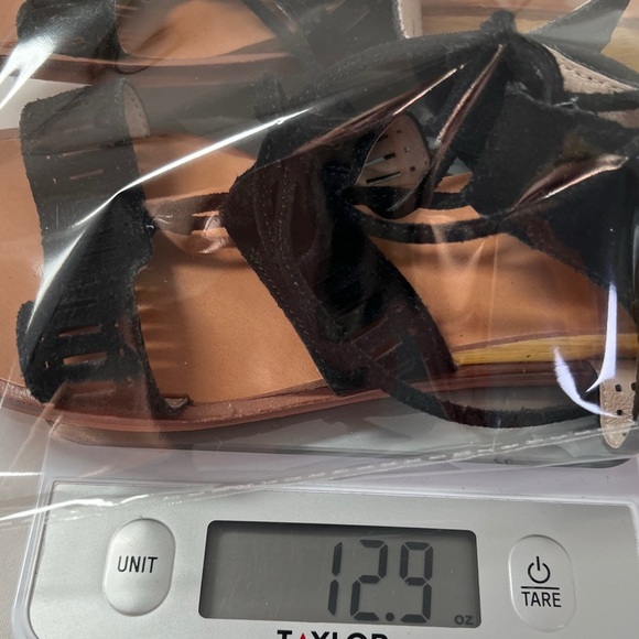 Caslon Elegant Leather Black Tan Gladiator Flat Sandals Straps 8 - Picture 11 of 11